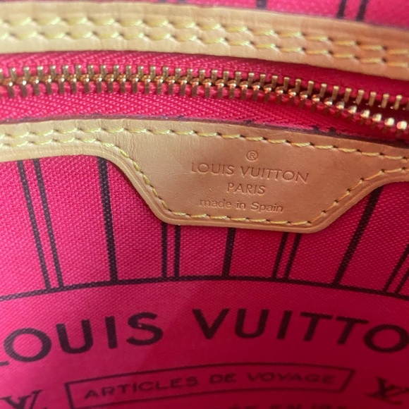 Louis Vuitton Monogram Limited Edition Neverfull MM Bay Chain - Picture 12 of 15